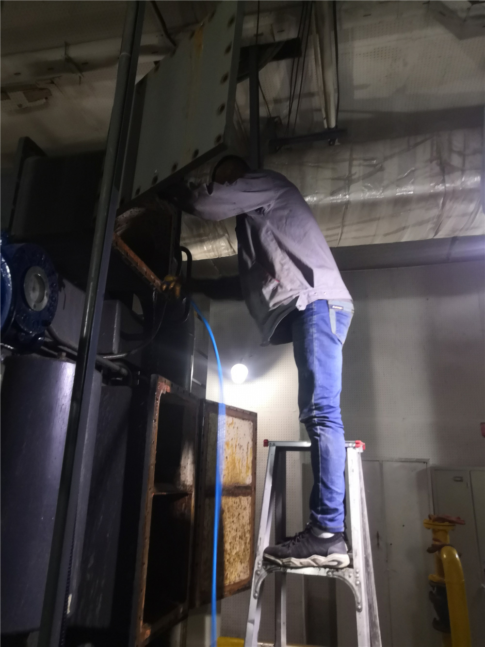 溴化鋰機組維修 (3)