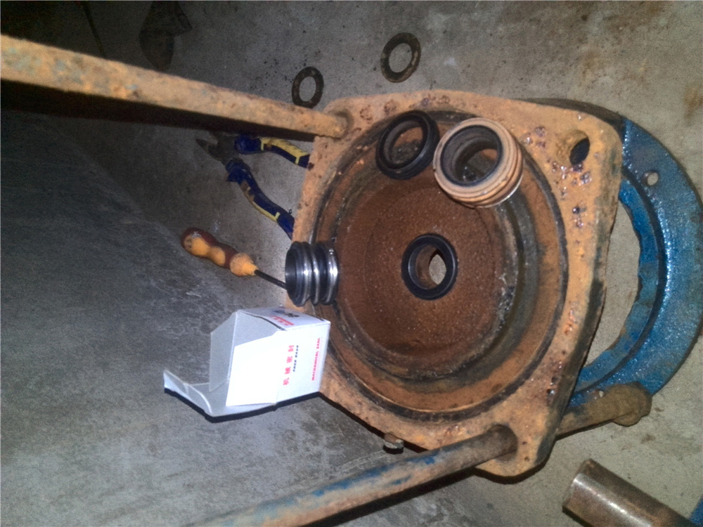 循環(huán)水泵維修 (1)